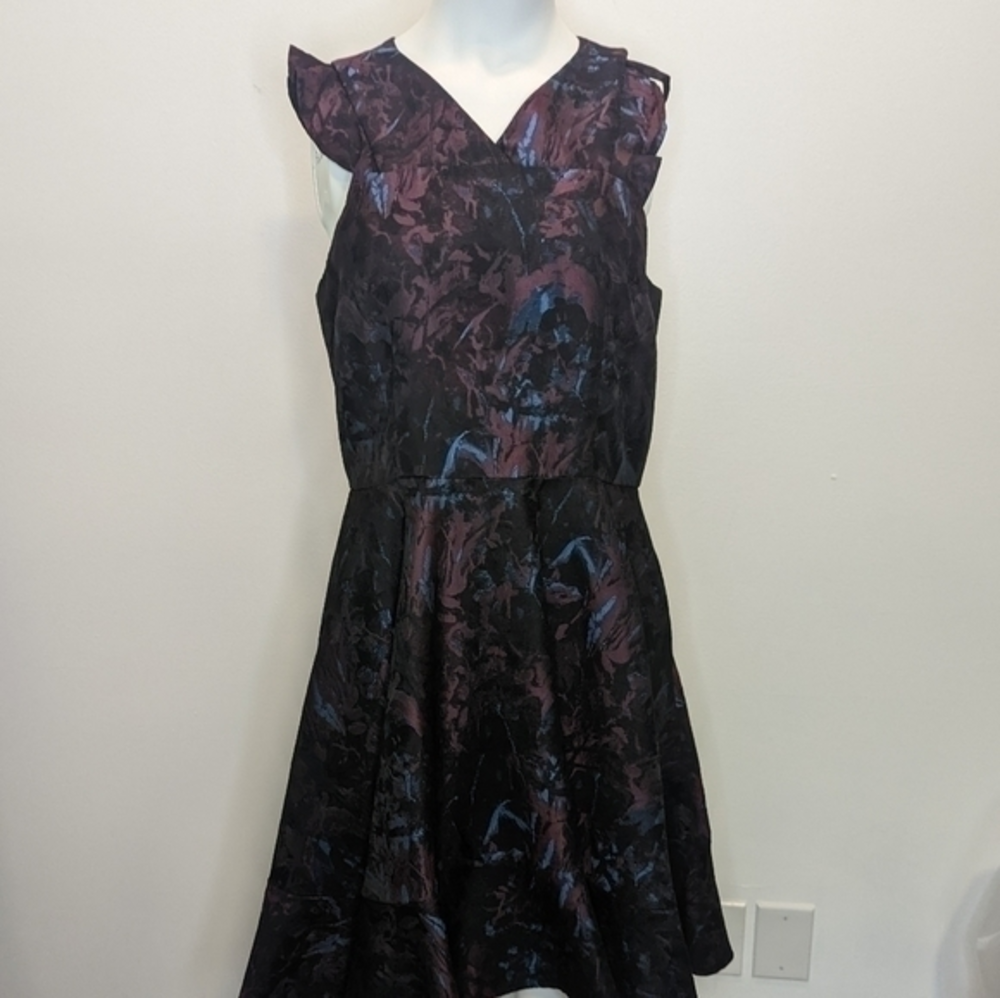 Slate and Willow Black and Burgundy Fit and flare dress‎ sz 10